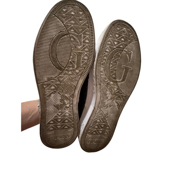Guess shoes slip on womens shoes sz 7 gold brown sneakers dressy trendy - Picture 8 of 9